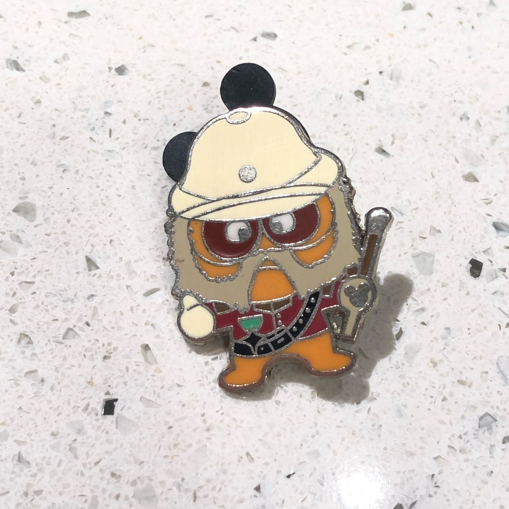 🐭 Disney Pin | Deebee Colonel | Pin Trading
